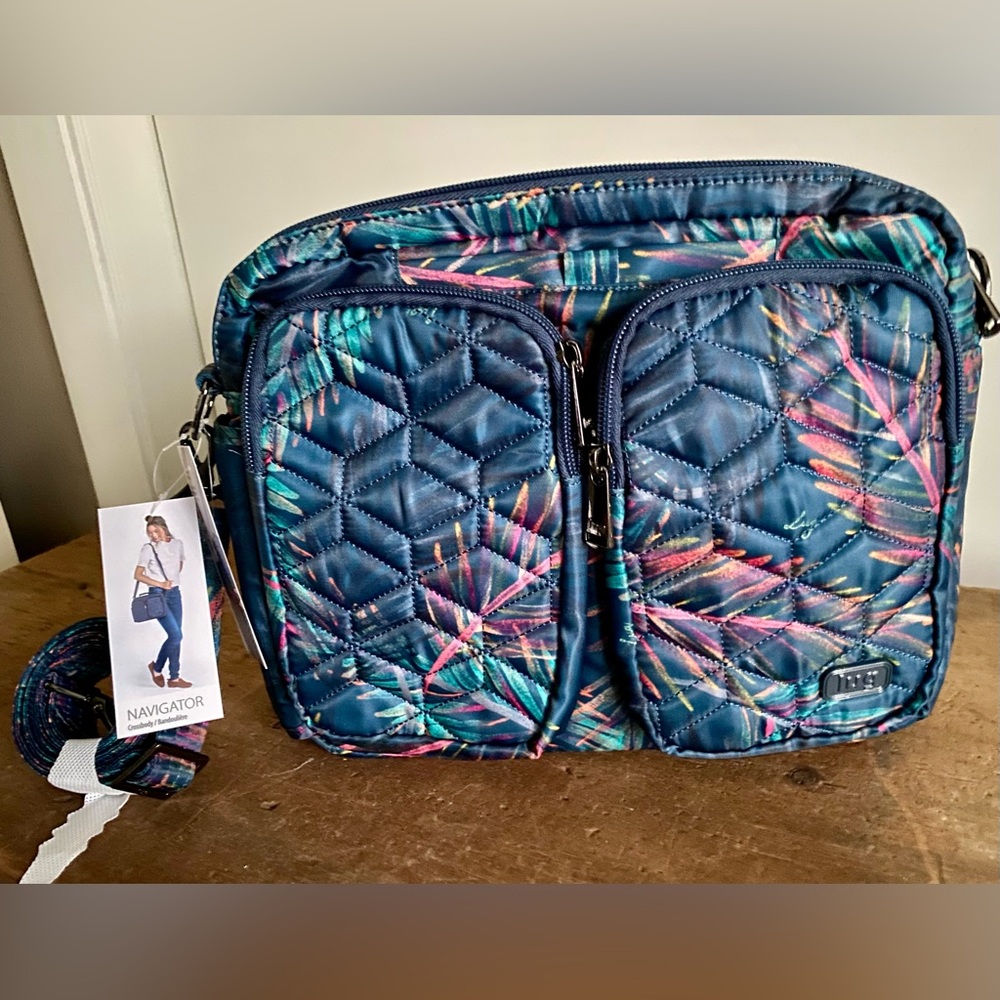 NWT- Lug Navigator Crossbody
